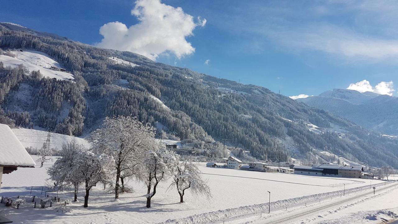 Apart Eberharter Aschau Im Zillertal Exterior foto